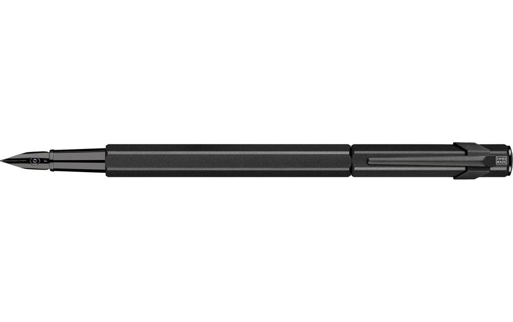 Caran d'Ache Stylo plume 849 Code noir 0.45 mm, noir