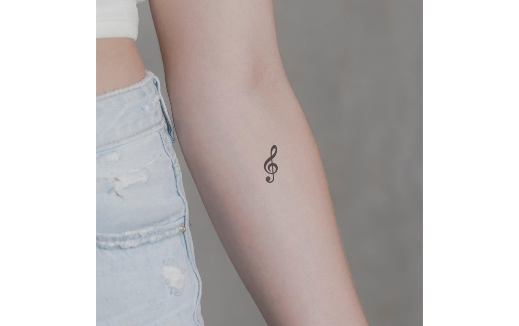 minink Tatouage clé de sol Taille: S (1.0 cm x 2,8 cm)