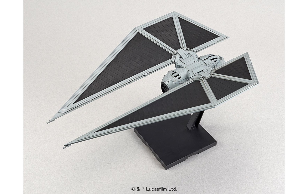 Revell BANDAI TIE Striker (Rogue 1) 1:72