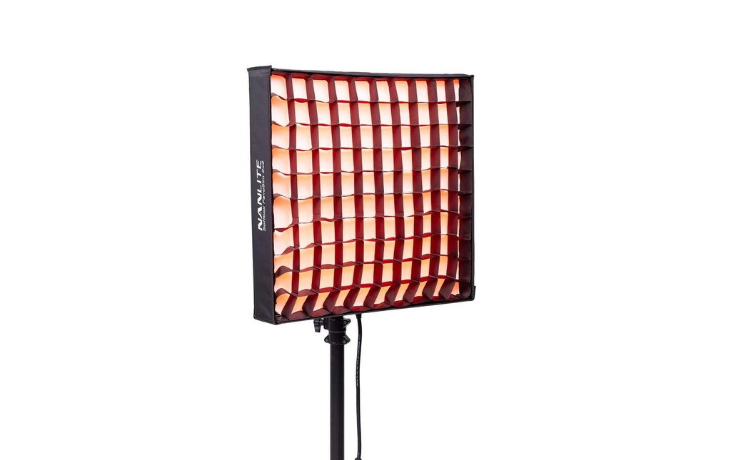 Nanlite PavoSlim 240C Eclairage de surface LED 260 W RGB spectre complet